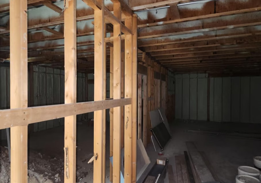 Convenient Commercial Property